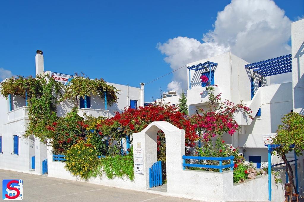 Soultana Rooms & Studios Pollonia Exterior photo